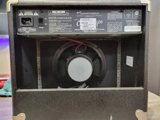 FENDER CHAMPION 20 2