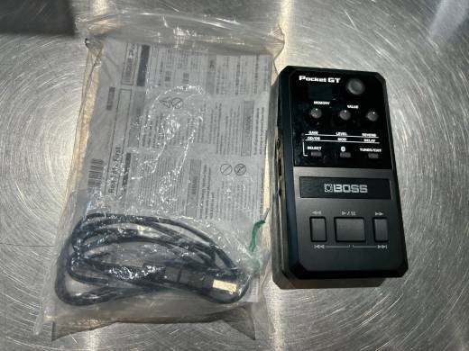 BOSS Pocket GT Pocket Effects Processor And Practice