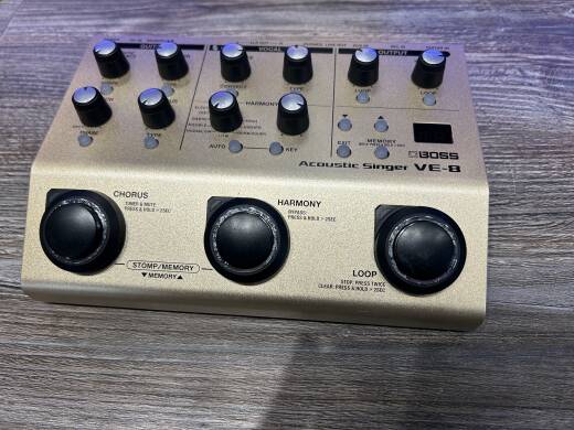 BOSS VE-8 Acoustic Singer Vocal Processor | Long & McQuade