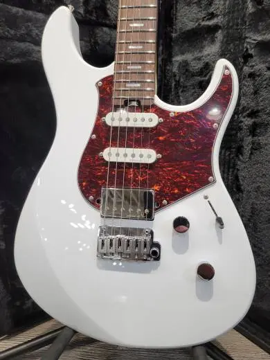 YAMAHA PACIFICA PRO SHELL WHITE RW 2