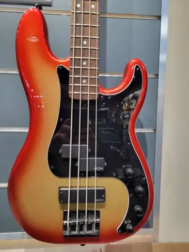 Squier - 037-0481-570 2