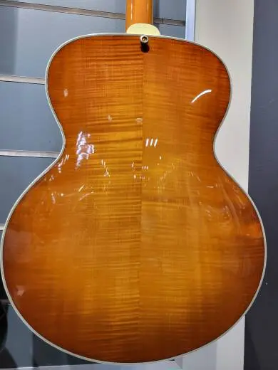 Eastman Guitars - AR805-GB 2