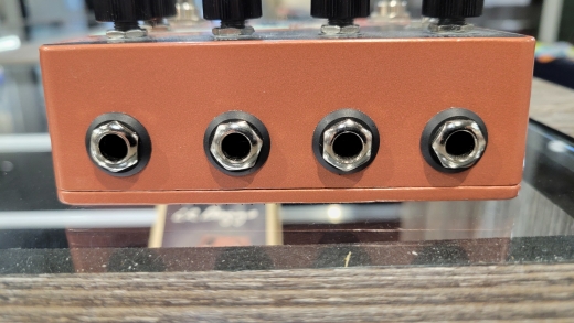 Walrus Audio Monument Harmonic Tap Tremolo Effect Pedal