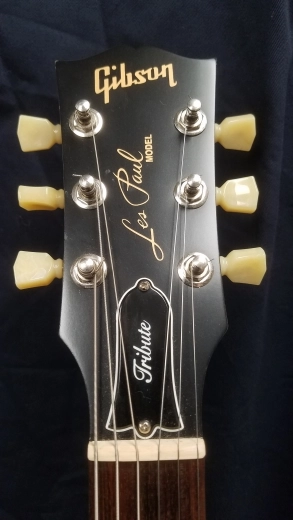 Gibson Les Paul Tribute - Satin Honeyburst 3