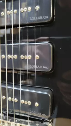 GODIN ICON 3 3/LOLLAR P-90 BLACK HG W/BAG 5