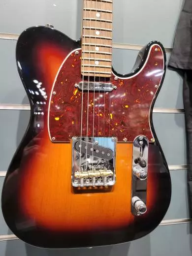 FENDER AM PRO II TELE RW 3TSB W/C 2