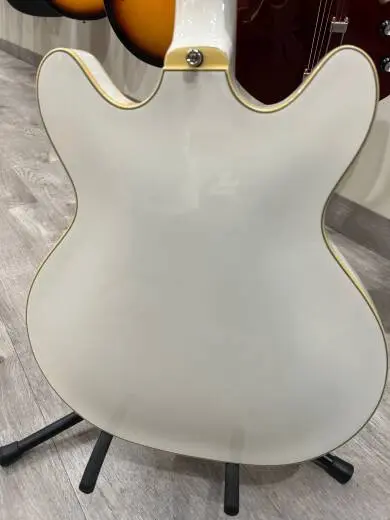 Guild Starfire V - Snowcrest White 2