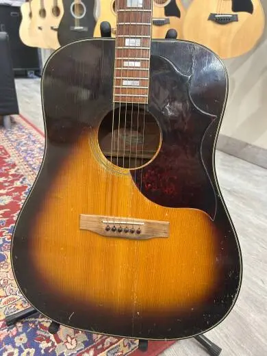 GIBSON SJ DLX - EARLY TO MID 70'S 2