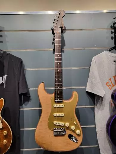 FENDER RARITIES QUILT MAPLE TOP STRAT
