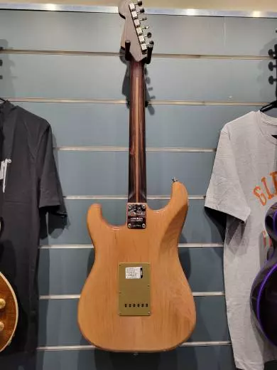FENDER RARITIES QUILT MAPLE TOP STRAT 2