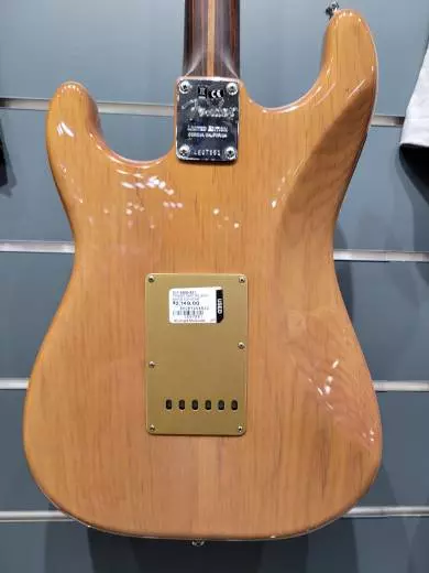FENDER RARITIES QUILT MAPLE TOP STRAT 2