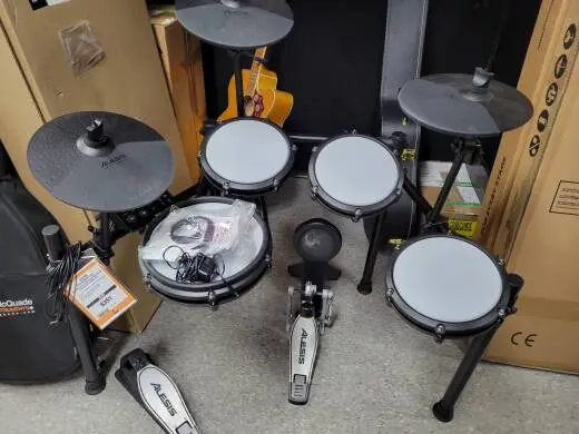 Alesis - NITROMAXKITXUS