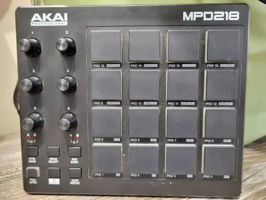 Store Special Product - Akai - MPD218