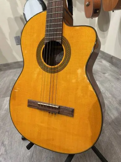 Takamine - GC1CE-NAT 2