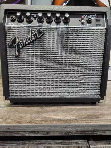 FENDER FRONTMAN 15G