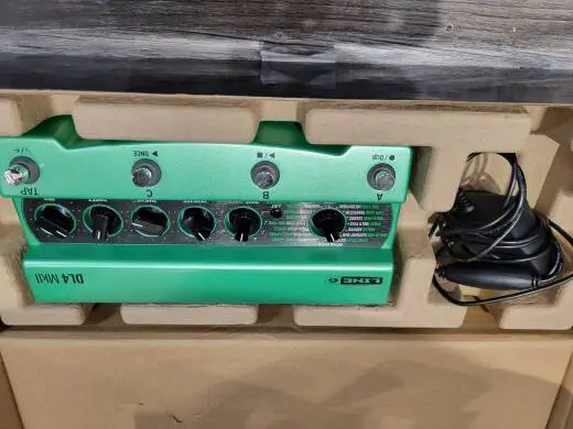 Line 6 - DL4 MKII 2