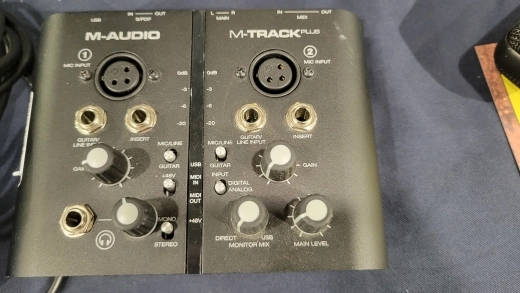 M-Audio - M-TRACK PLUS - 2 IN/OUT 24/48 USB 2.0 INTERFACE W/PT EXPRESS