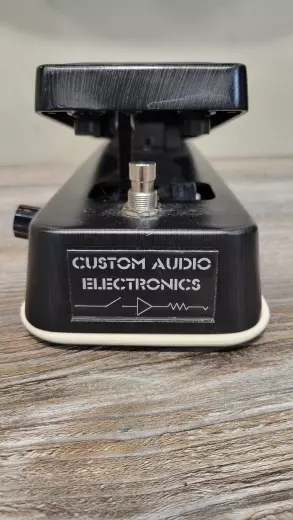 DUNLOP CRYBABY/C.A.E WAH - MC404 4