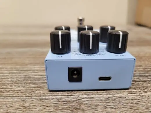 M-VAVE MINI UNIVERSE 2