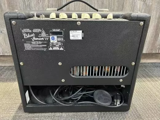 Fender - 223-1500-000 2