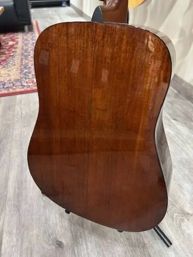Martin Guitars - D-18 2012 2