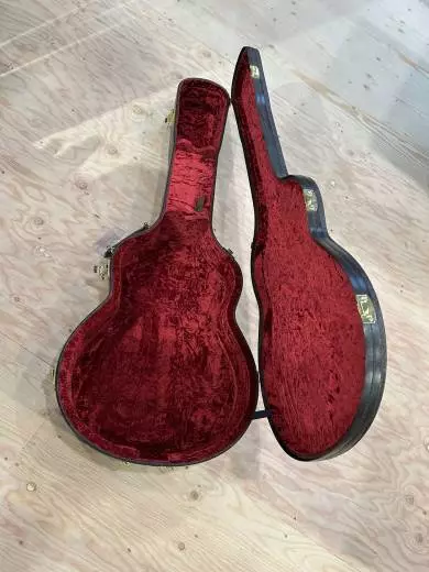 Taylor Guitars - 618E 2