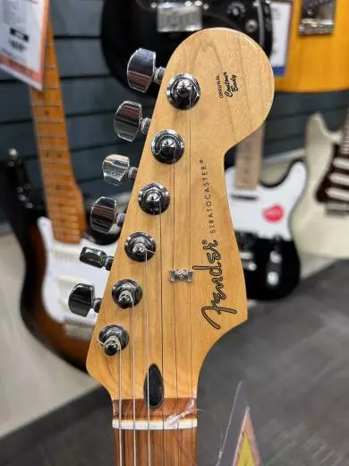 Fender - Player Stratocaster HSS Pau Ferro - Black 2