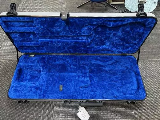 Fender - Molded Case