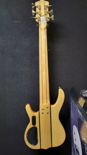**Replica** 6 Strings Ken Smith Bass 2