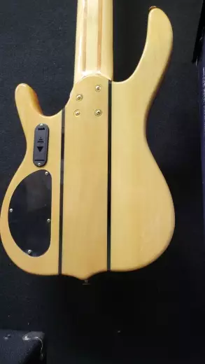 **Replica** 6 Strings Ken Smith Bass 2