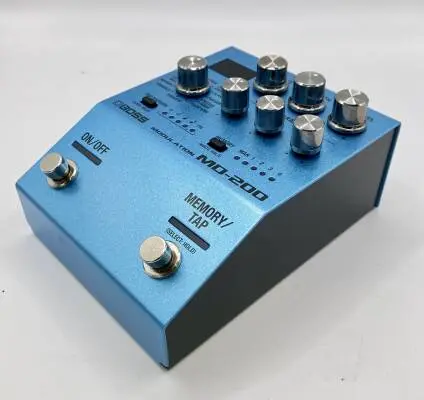BOSS MD-200 Modulation pedal 2