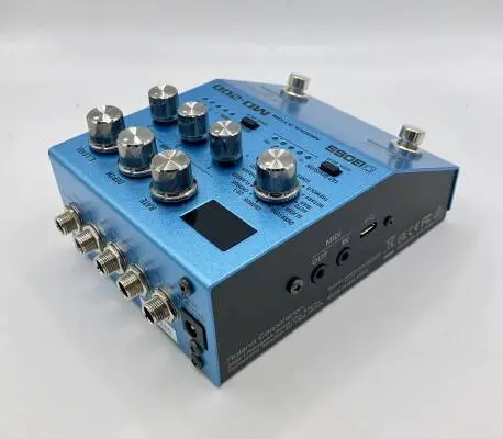 BOSS MD-200 Modulation pedal 2