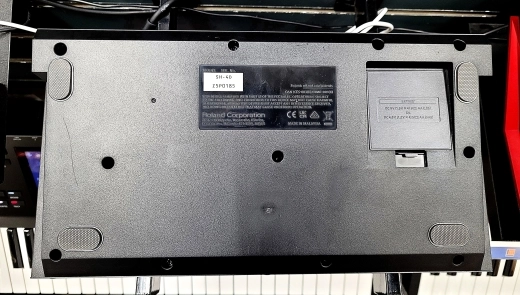 Roland - SH-4D Desktop 4-Part Multitimbral Synthesizer 3