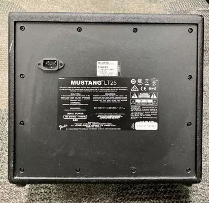 Fender Mustang LT25 25 watt amp 3