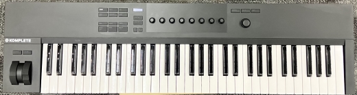 Gear Hunter | Native Instruments Kontrol A61 61 Key Controller