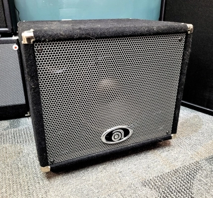 AMPEG - 1X15 200W 8ohm Bass Cab