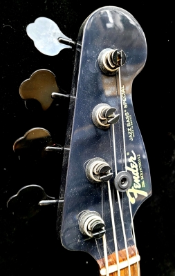 Fender - Duff McKagan Precision Bass 3