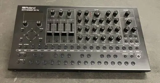 Roland SH-4D desktop synth