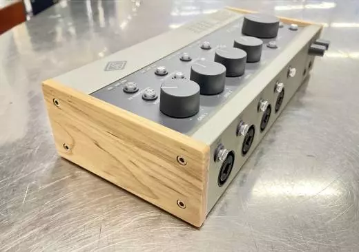 Universal Audio VOLT476P 4 channel A/D preamp 2