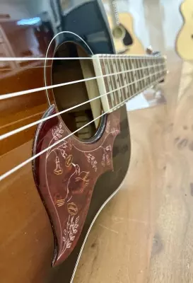 Epiphone Hummingbird Tenor Acoustic/Electric Ukulele 3