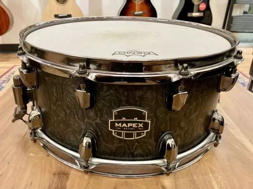 Mapex Saturn 6.5X14" snare in Black Maple Burl