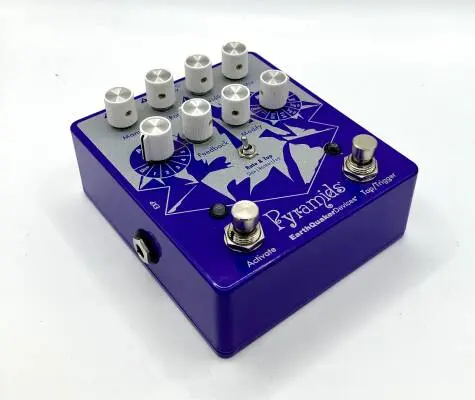 EarthQuaker Pyramids Stereo Flanger 2