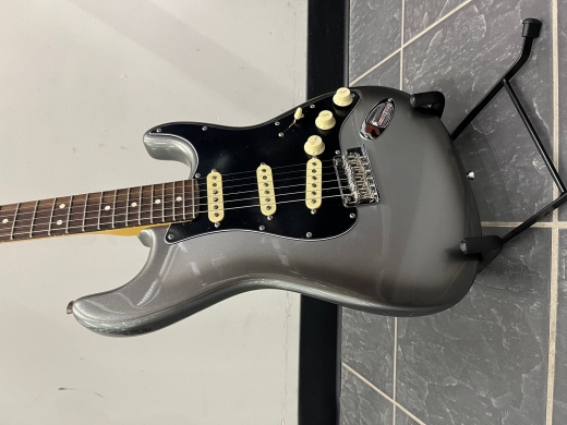Fender - American Professional II Stratocaster 3