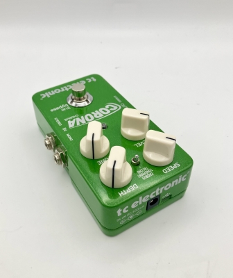 TC Electronic Corona Chorus | Long & McQuade
