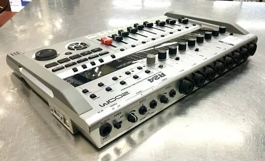 Zoom - R24 24 track SD Recorder, Interface and Controller 2