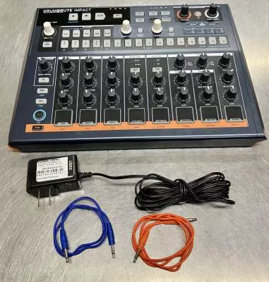 Arturia DrumBrute Impact drum machine 2