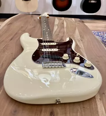 Fender Vintera '60s Stratocaster 3