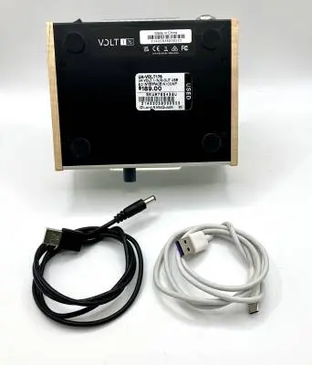 Universal Audio UA-VOLT176  USB recording interface 2