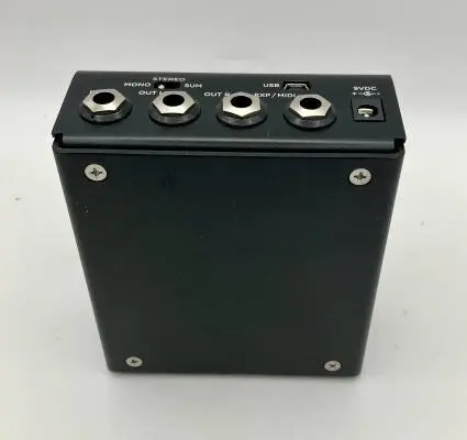 Strymon IRIDIUM guitar amp simulator pedal 2