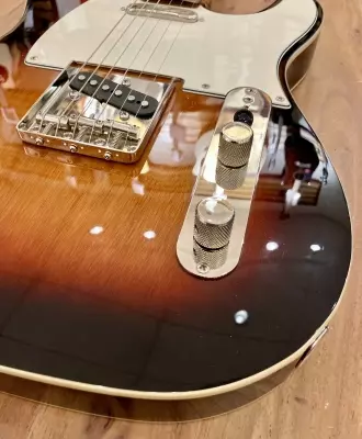 Squier Classic Vibe '60s Custom Telecaster 2